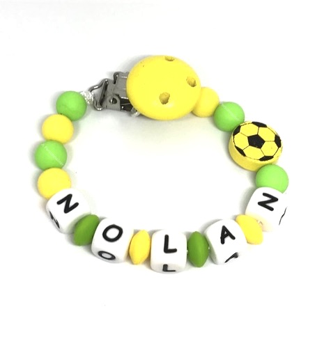 Attache tétine football verte et jaune Nolan ballon prénom