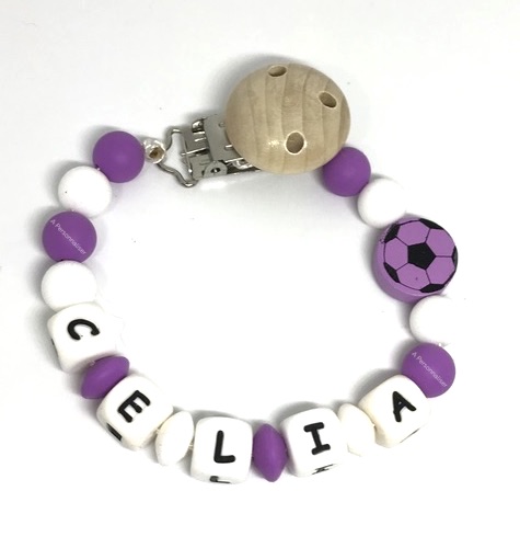 Attache tétine football violette Celia Apersonnaliser