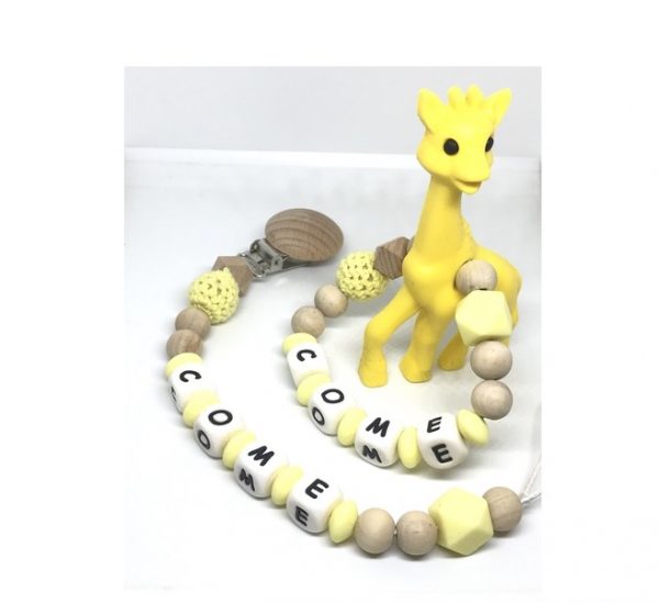 attache-tetine-jaune-et-hochet-de-dentition-girafe-jaune-prenom